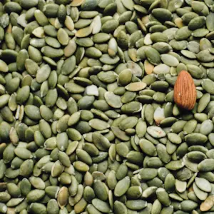 გოგრის თესლი ნუშთან ერთად